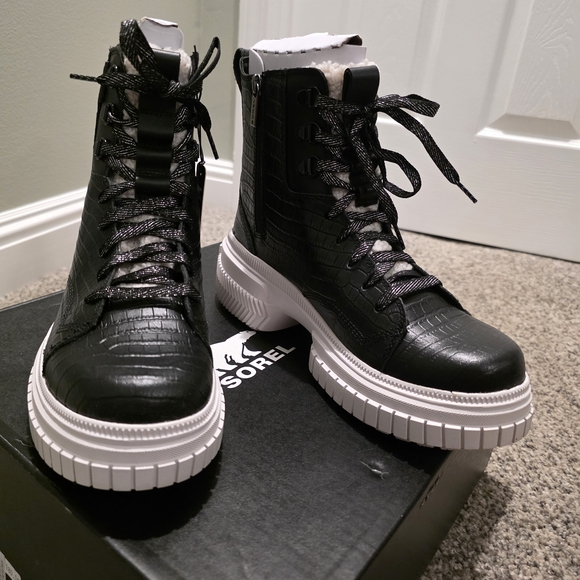 Sorel Black and White Lace-Up Women's Boots - Picture 2 of 8